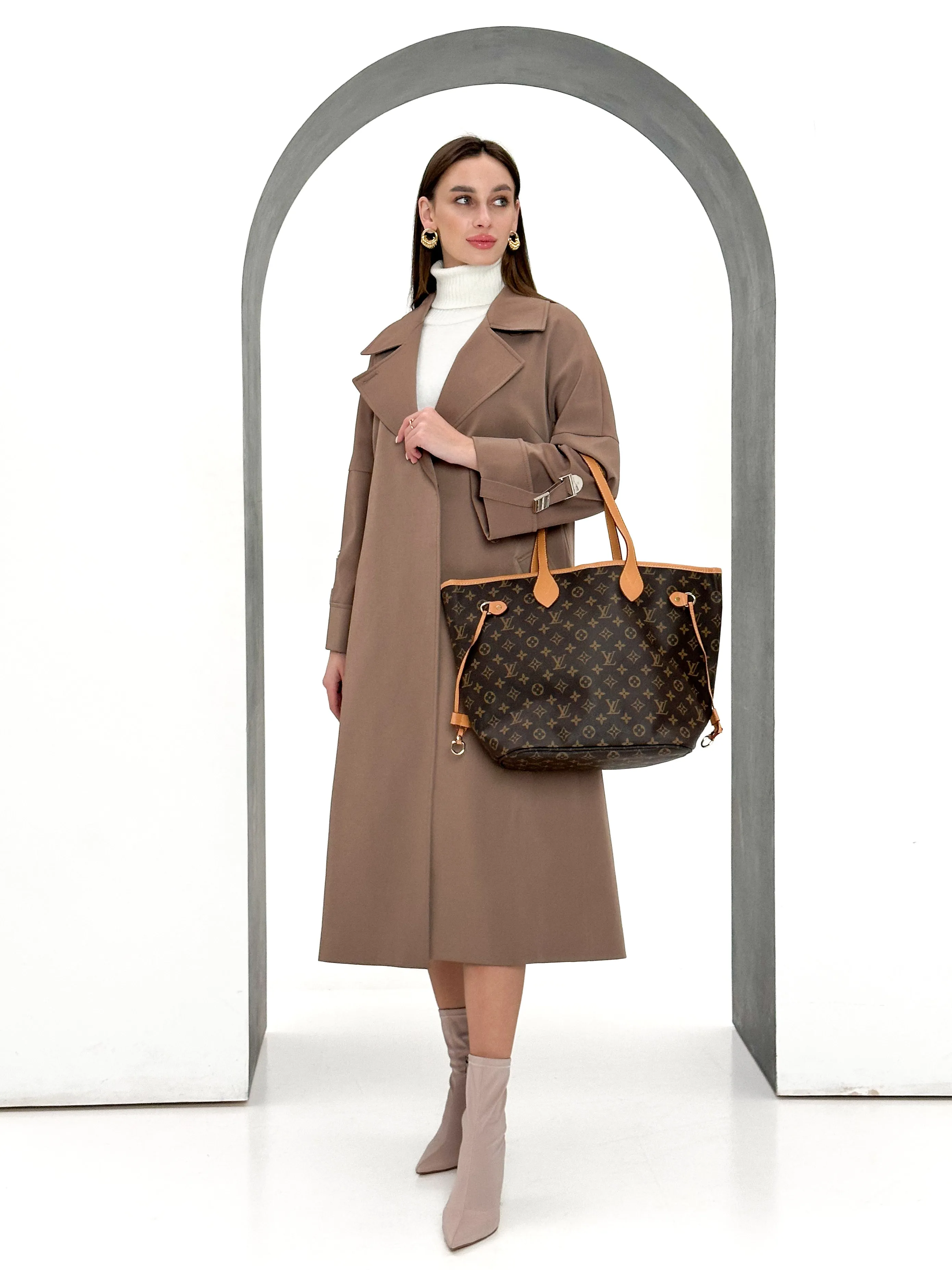 Aire Trench Coat in Mauve