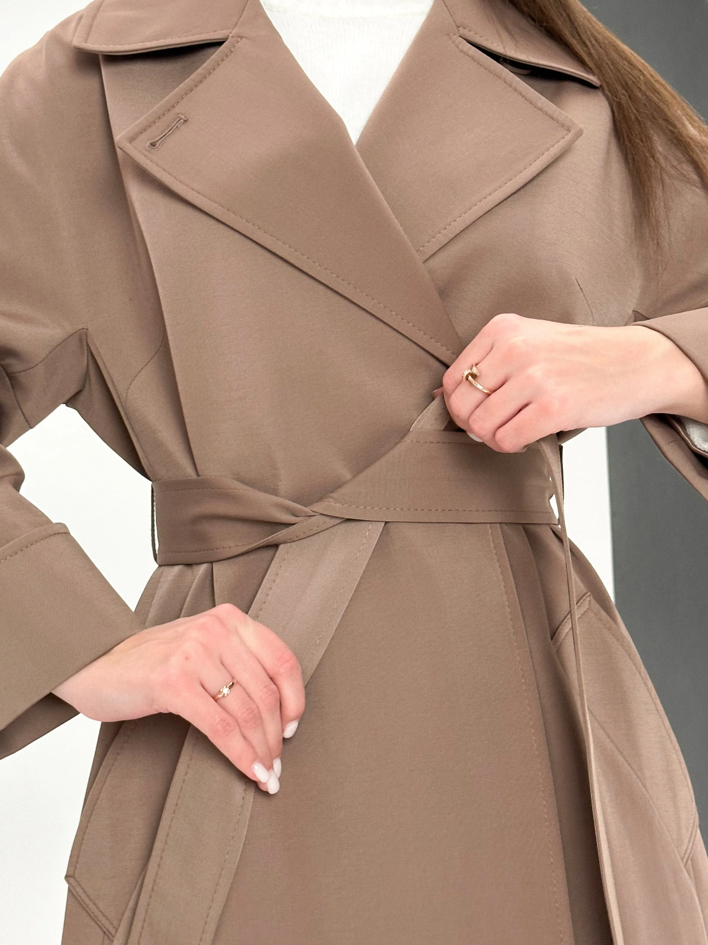 Aire Trench Coat in Mauve