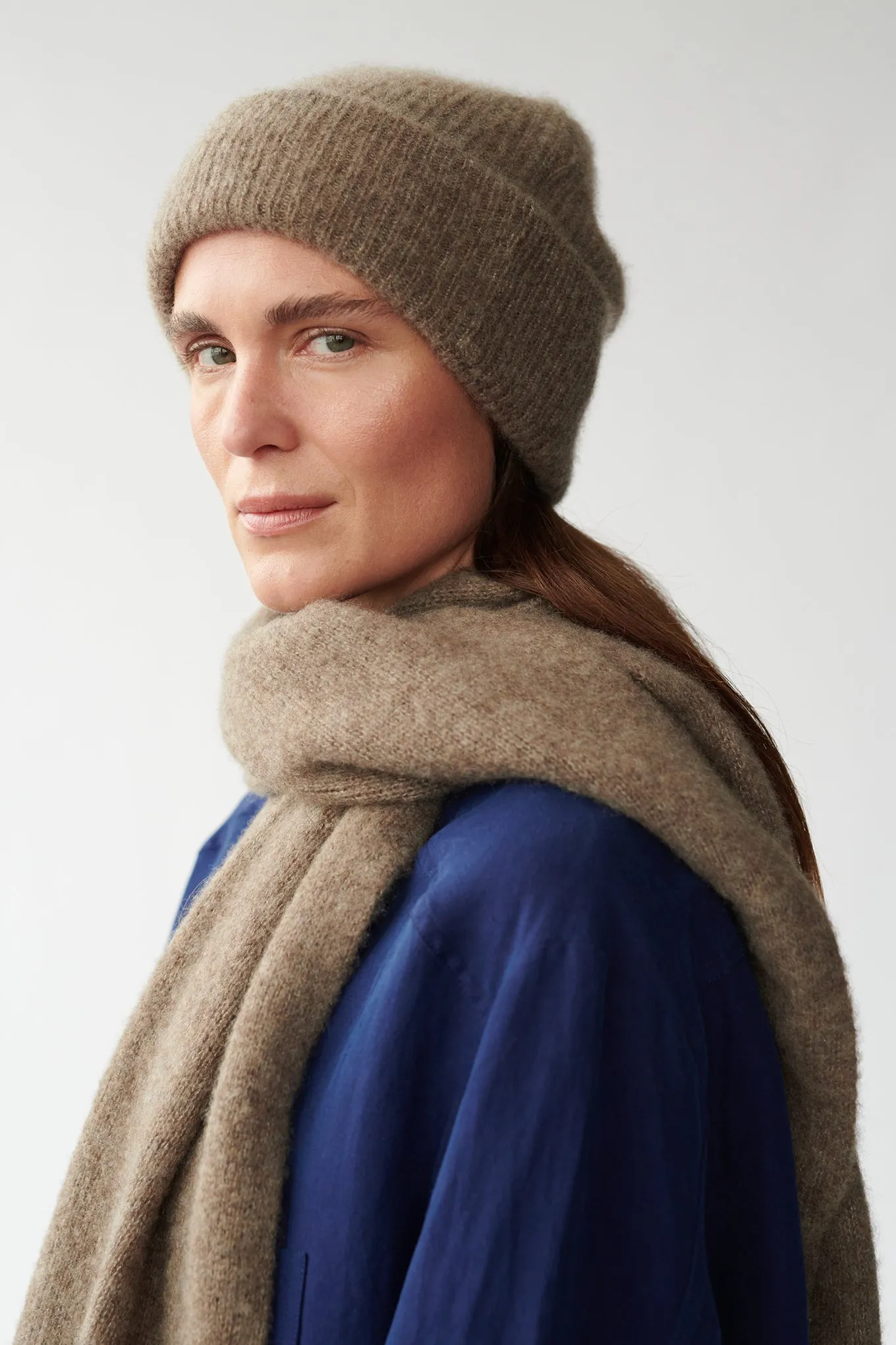 ATLAS BEANIE - HAZELNUT - SILK/CASHMERE