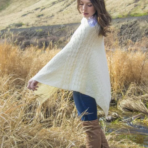 Cabled Accent Pacarino Poncho