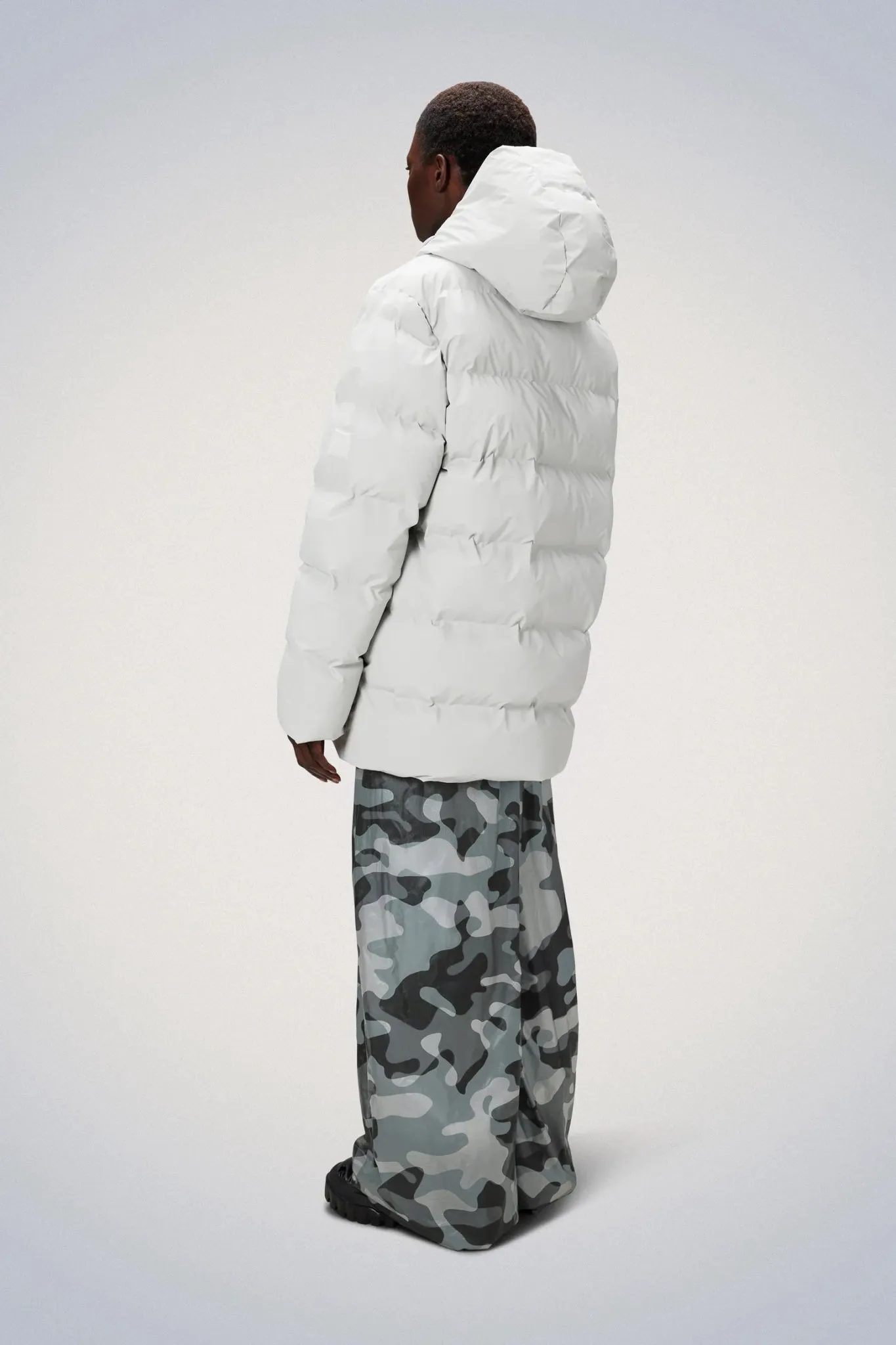 RAINS ALTA Puffer Parka W3T4