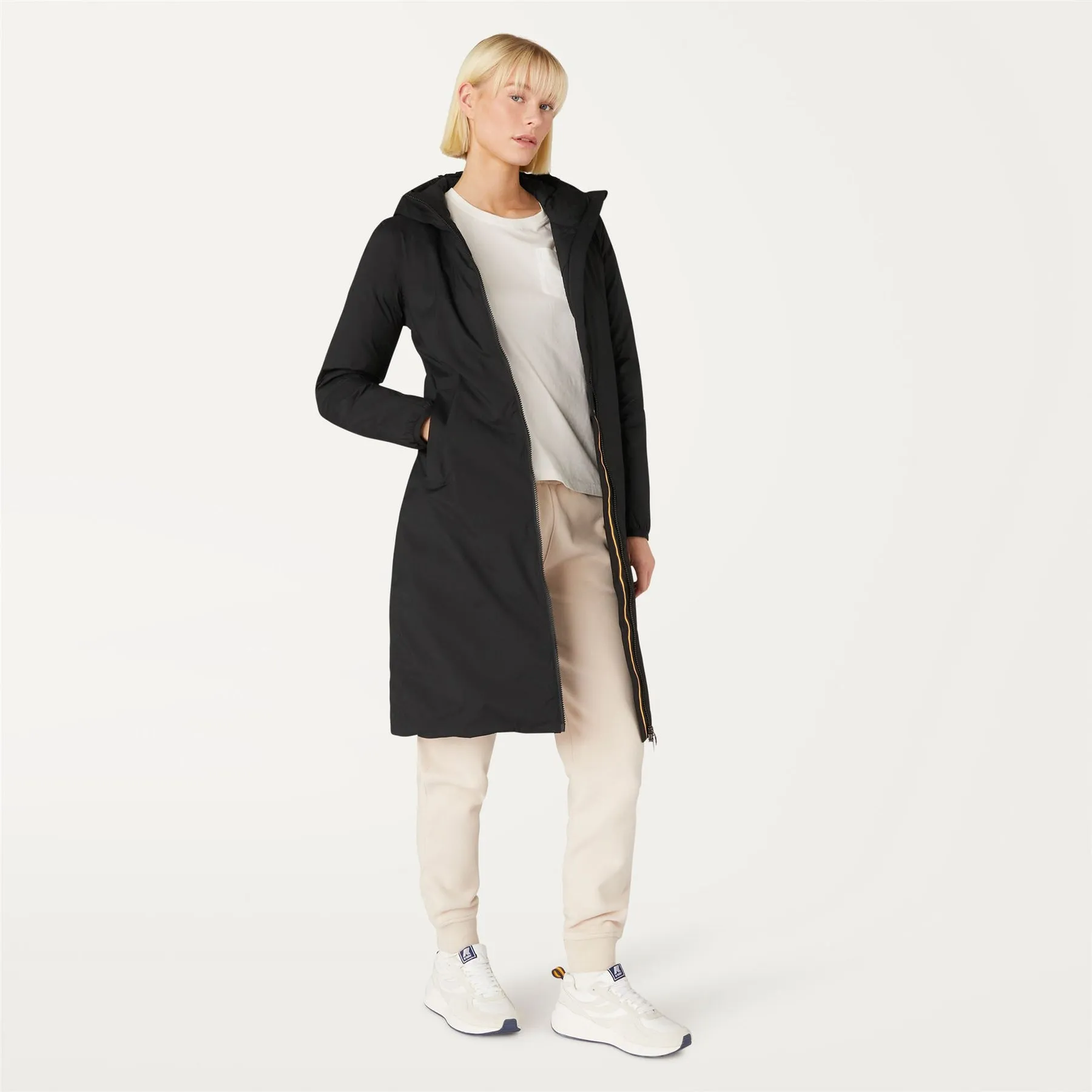 Suzanne Thermo Stretch - Women Hooded Waterproof Coat in Black Pure